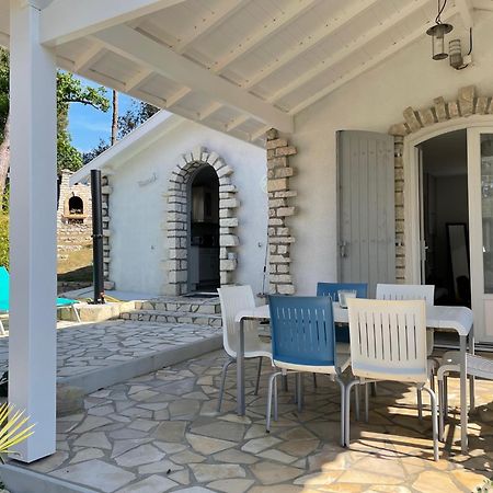 Adorable Petite Maison A 400M De La Mer Villa Saint-Georges-de-Didonne Exterior foto