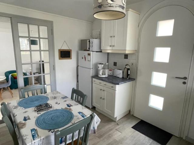 Adorable Petite Maison A 400M De La Mer Villa Saint-Georges-de-Didonne Exterior foto